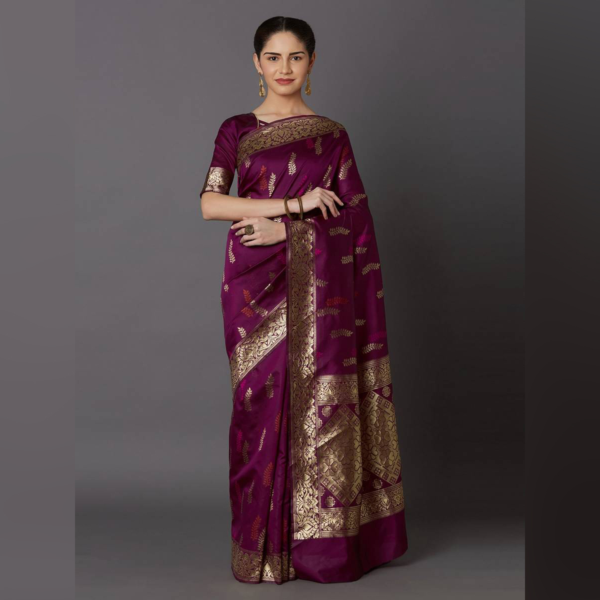 Glamour & Glorious Printed Silk Saree With Gorgeous Blouse Piece